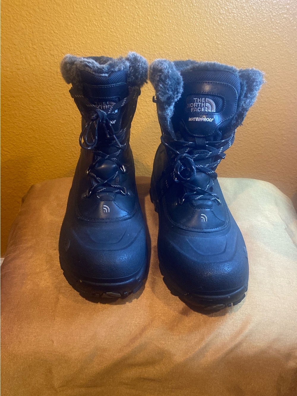 The North Face Black Waterproof Fur-Trim Winter Boots